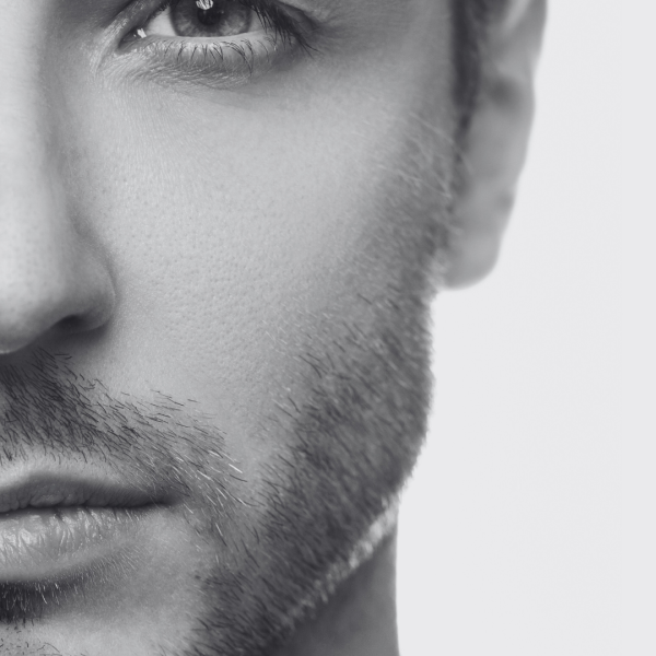 Tricopigmentation de la barbe 